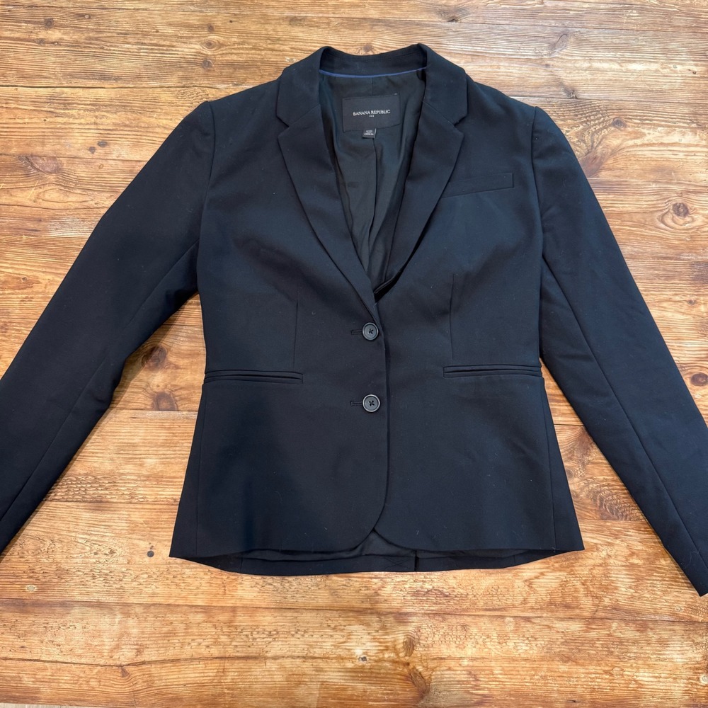 Banana Republic Minimalist Black Two Button Career Blazer Jacket Women's 0P EUC